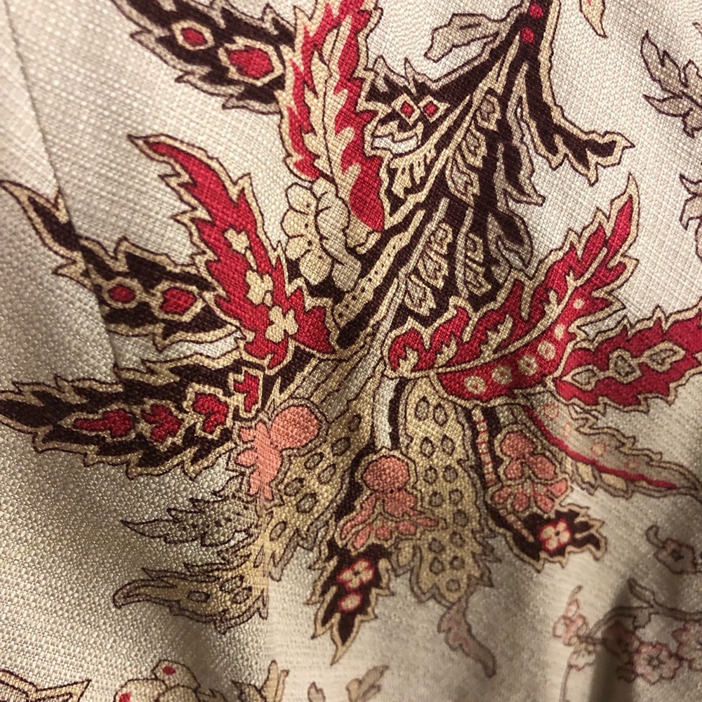 Sale! $18 LOFT silk paisley skirt! Ladies size 6 - Picture 2 of 3
